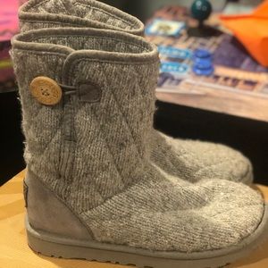 Ugg mountain quilted grey boots -size 7